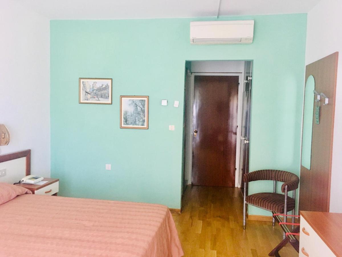 Hotel Milano Grado Luaran gambar