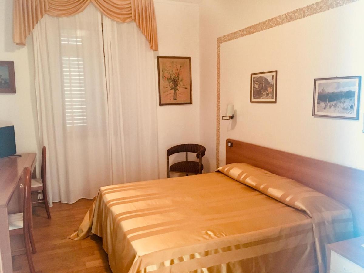 Hotel Milano Grado Luaran gambar