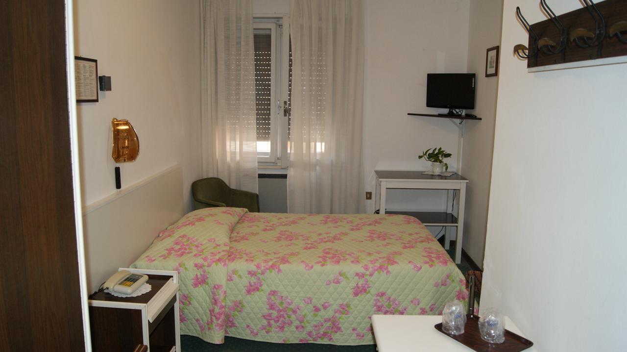 Hotel Milano Grado Luaran gambar