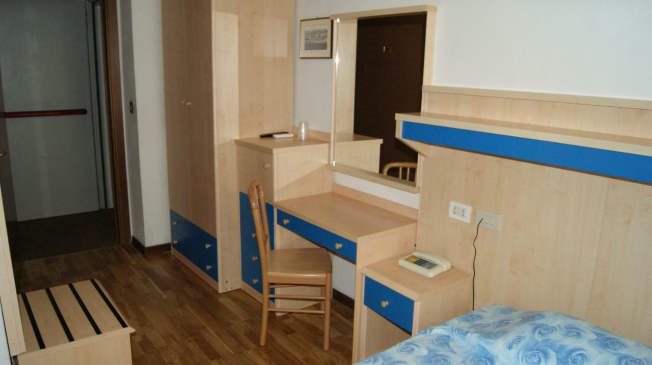 Hotel Milano Grado Luaran gambar
